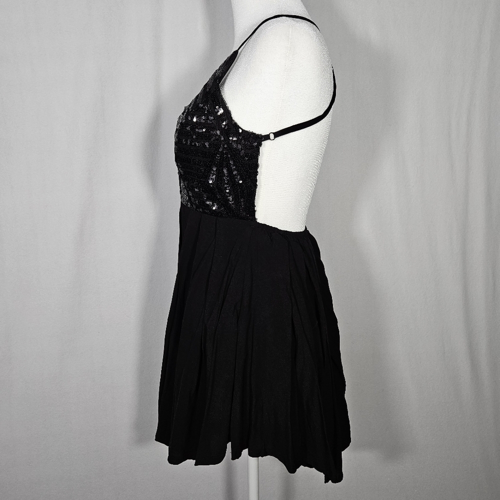 O. Vianca Women's Black A-Line Sequined Chriss-Crossed Back Mini Dress Size L. - Picture 10 of 12